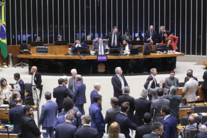 Plenário da Câmara durante a votação da urgência do IOF